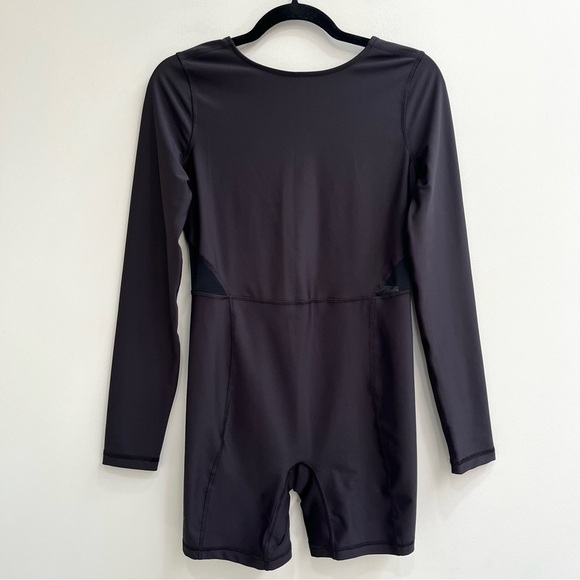 Old Navy Active PowerSoft Long-Sleeve Bodysuit Black Mesh Panels Size Medium - Picture 2 of 12